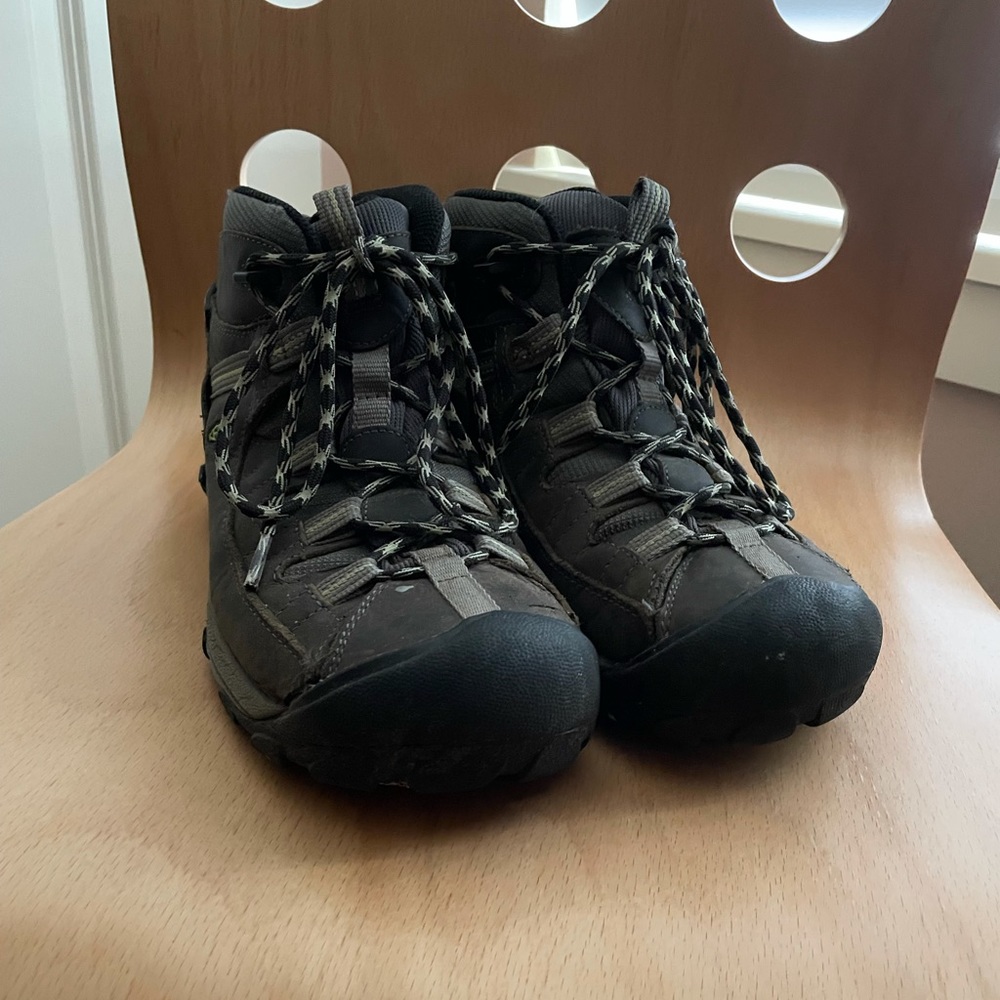 KEEN hiking boots!